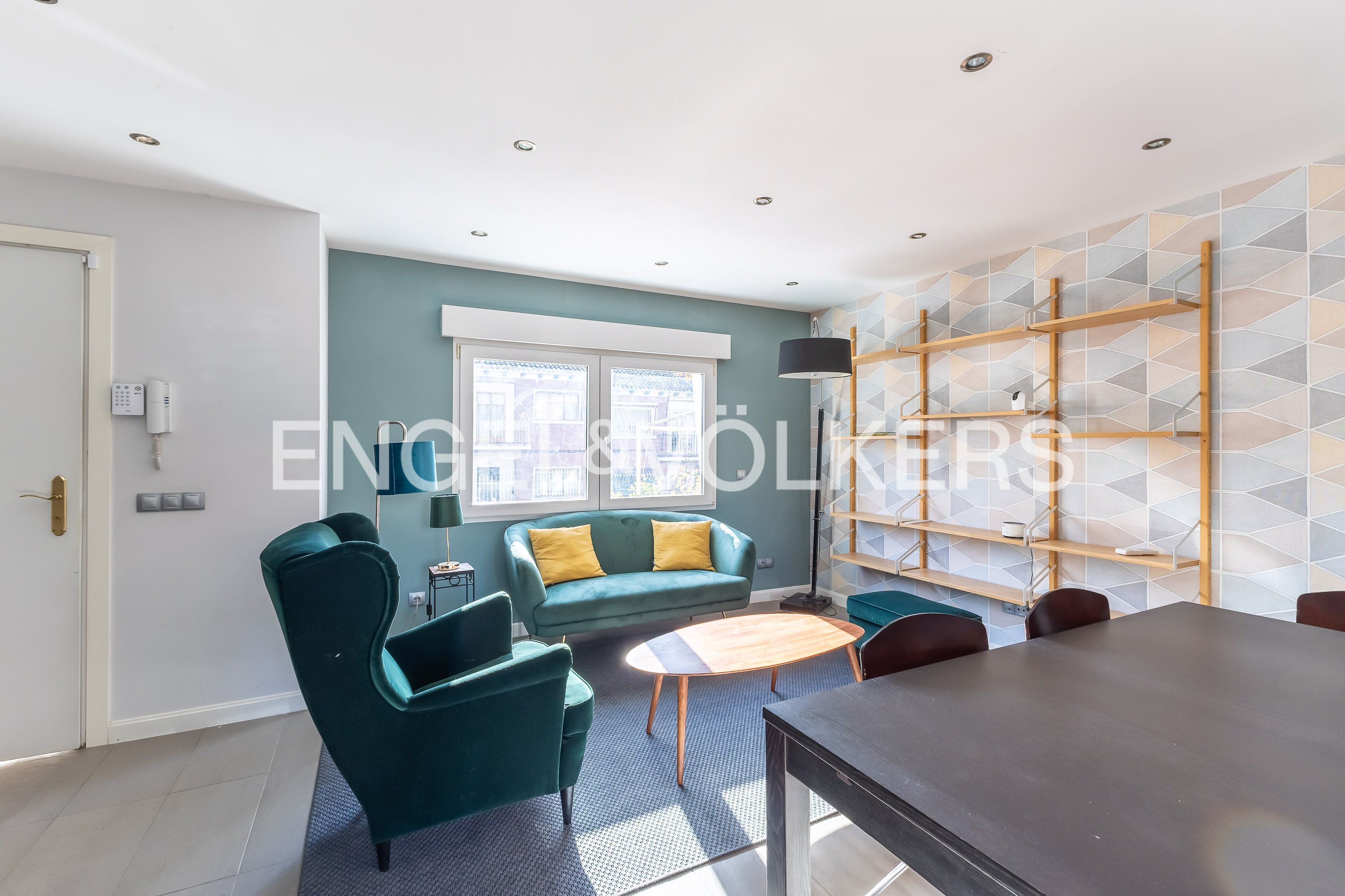 Living room of House or chalet for sale in  Madrid Capital  with Air Conditioner, Heating and Parquet flooring