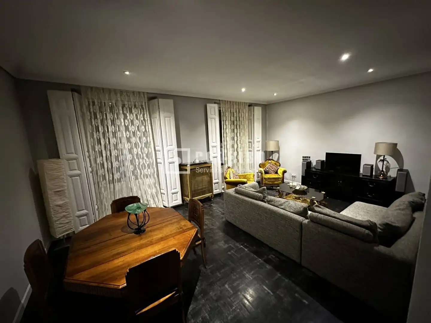 Sala de estar de Apartamento de alquiler en Madrid con Aire acondicionado, Calefacción y Amueblado