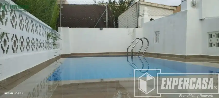 Piscina de Casa o chalet de alquiler en Riba-roja de Túria con Aire acondicionado, Terraza y Trastero