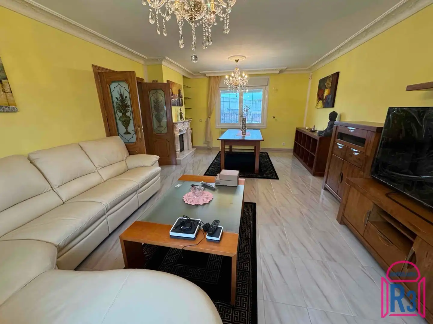 Sala de estar de Casa o chalet en venta en San Andrés del Rabanedo con Calefacción y Piscina