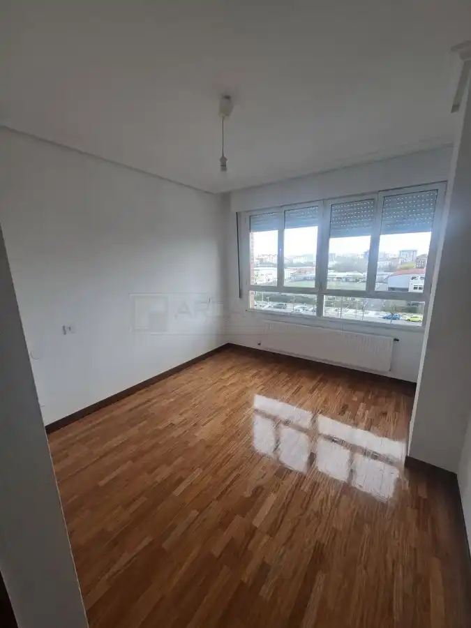 Bedroom of Flat for sale in Vitoria - Gasteiz  with Heating, Parquet flooring and Storage room