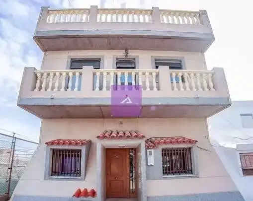 Vista exterior de Casa adosada en venta en Valencia con Terraza y Balcón