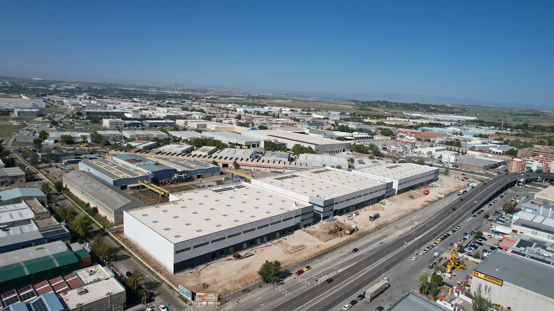 Außenansicht von Fabrikhallen zur Miete in Torrejón de Ardoz