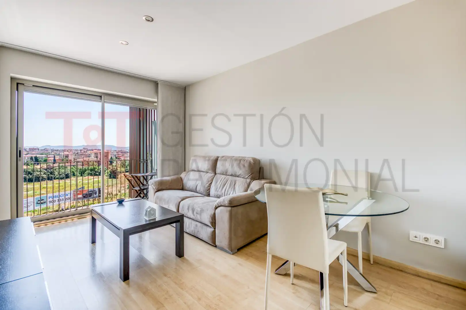 Living room of Flat for sale in Sabadell  with Air Conditioner, Heating and Terrace