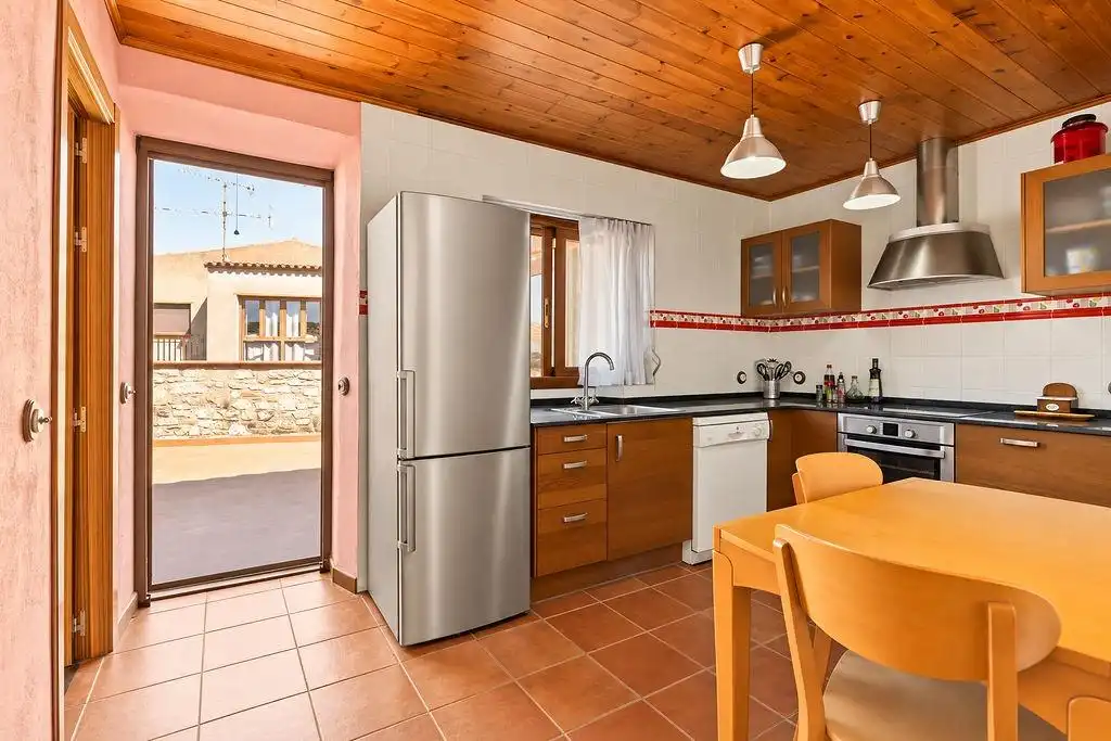 Casa amb terrassa en venda a Vallbona de Les Monges, imagen 4