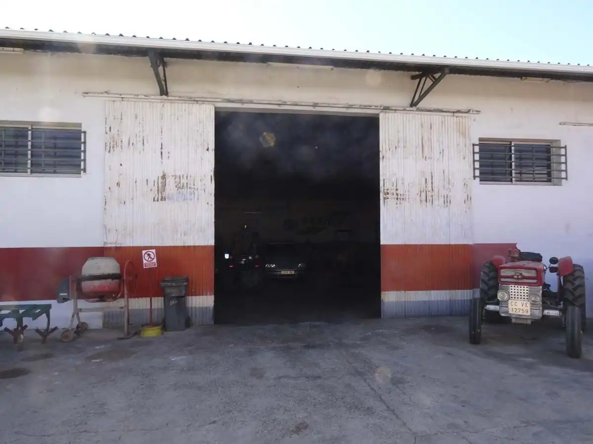 Locale commerciale in affitto a Moraleja, imagen 6