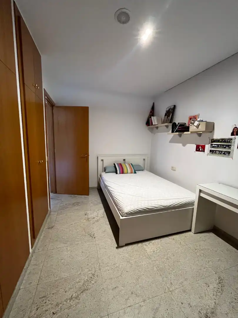 Habitación de Casa o chalet en venta en Olot con Aire acondicionado, Calefacción y Jardín privado