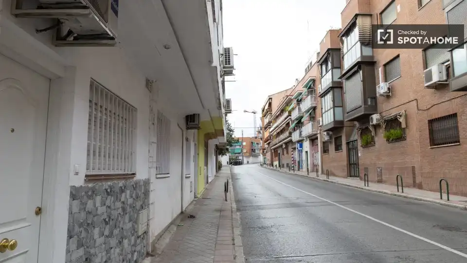 Exterior view of Flat for rent in Madrid  with Air Conditioner, Heating and Furnished