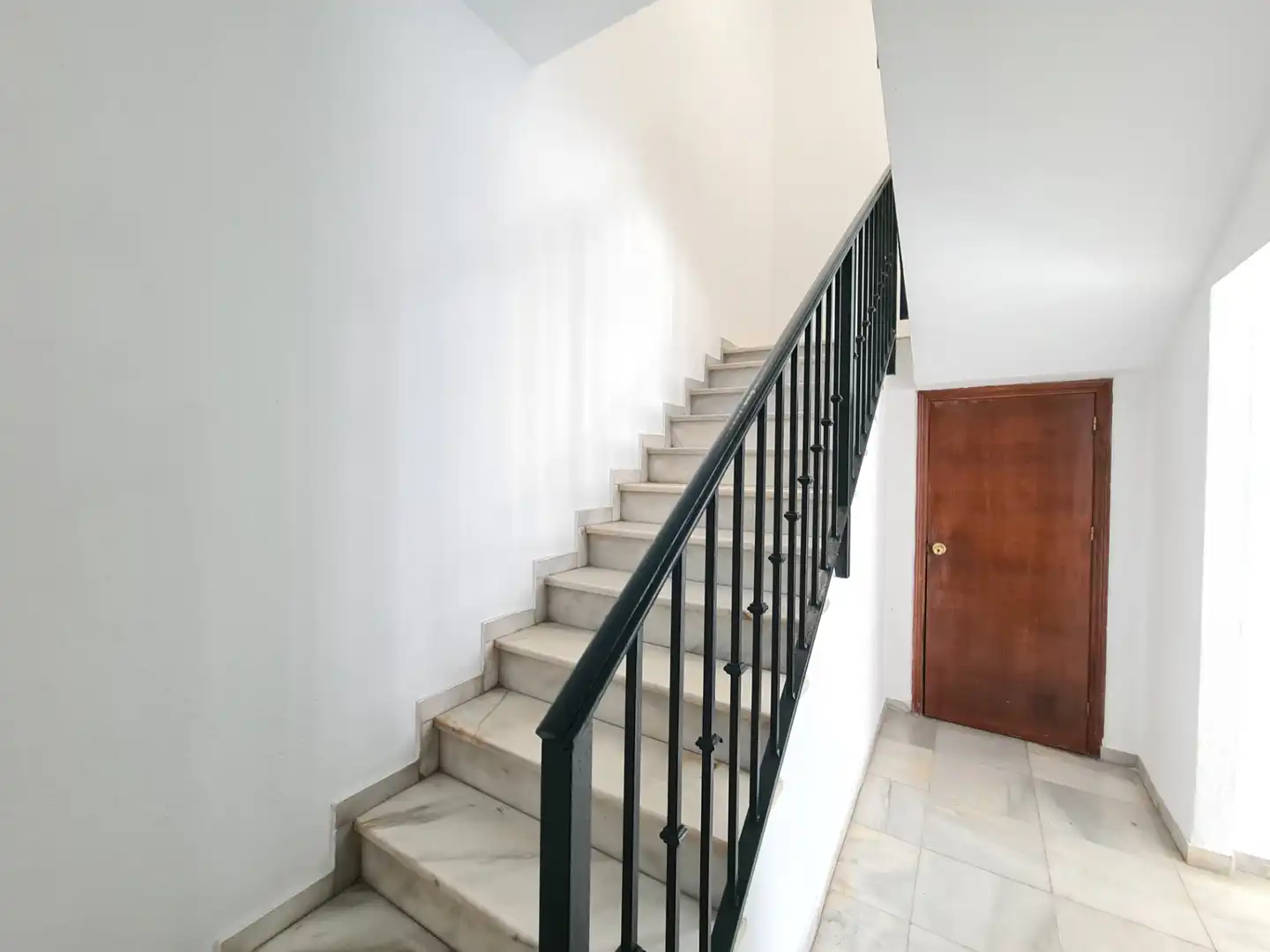 Flat for sale in Sevilla  with Air Conditioner, Terrace and Balcony