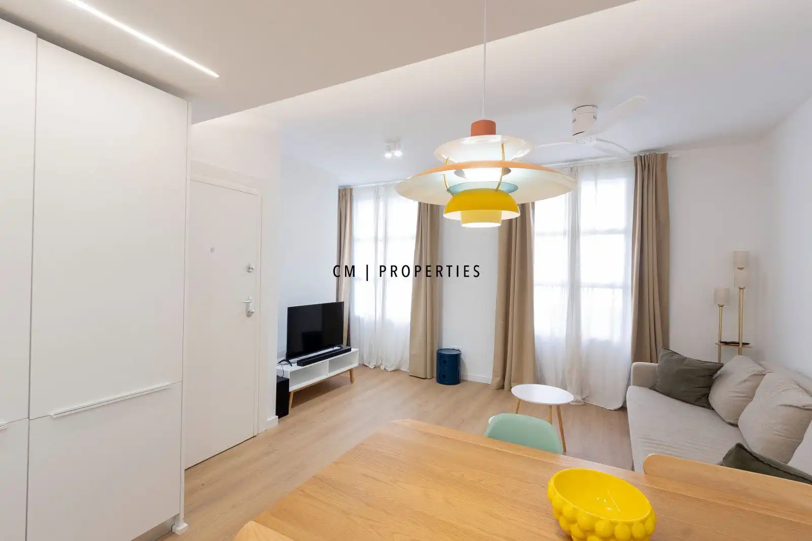 Sala d'estar de Pis de lloguer en Valencia amb Aire condicionat, Parquet i Terrassa