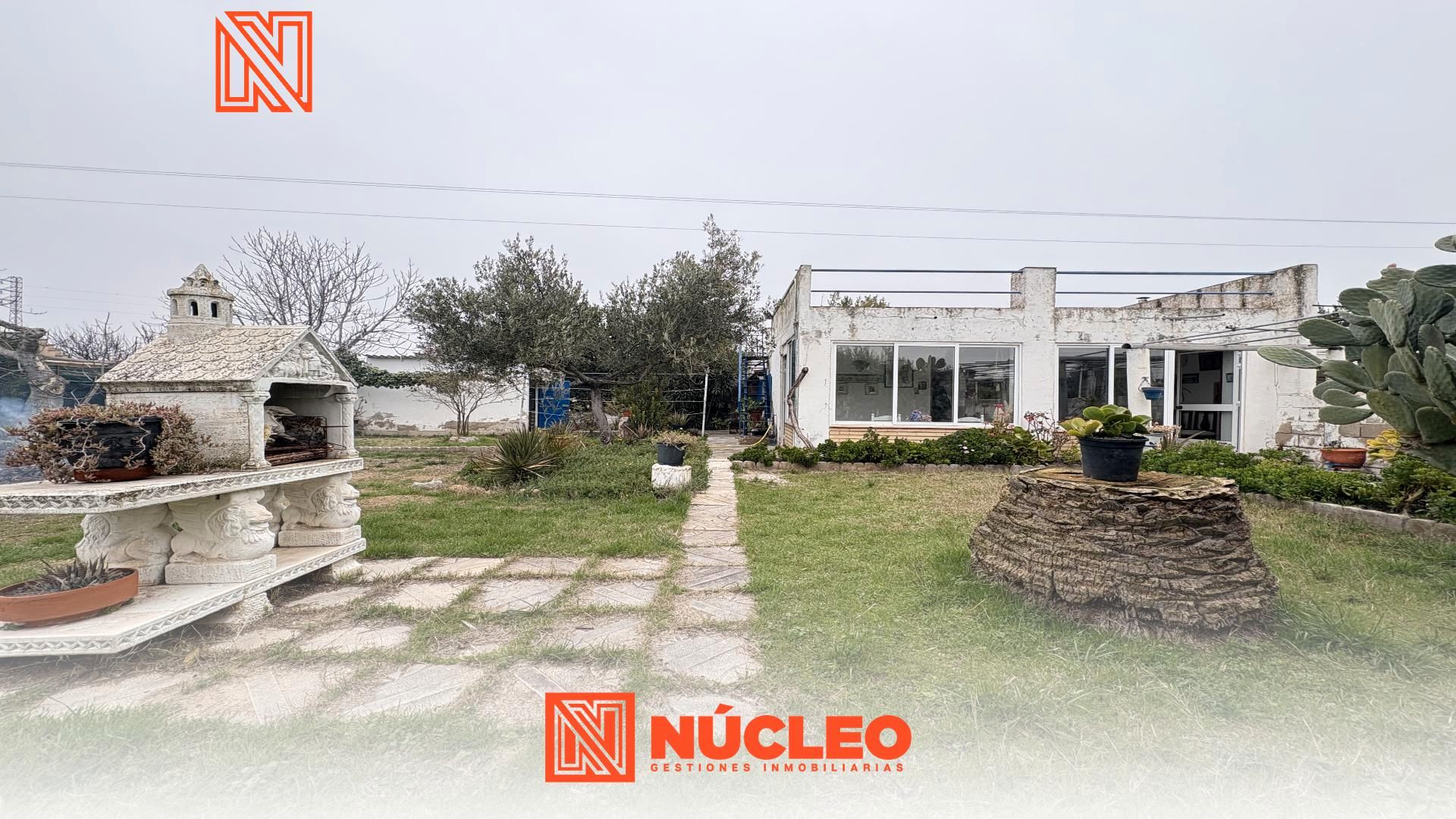 Außenansicht von Country house zum verkauf in  Zaragoza Capital mit Möbliert