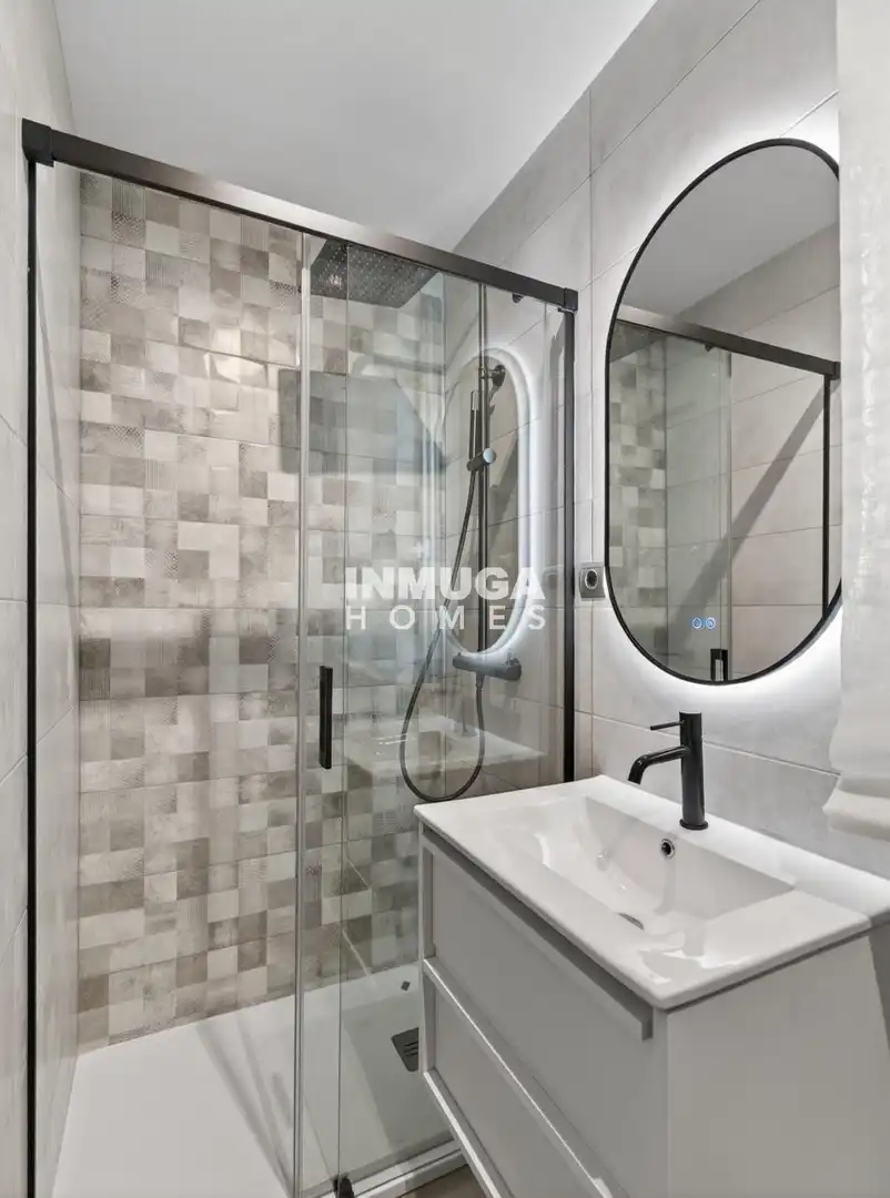 Baño de Piso en venta en Madrid con Aire acondicionado, Calefacción y Terraza