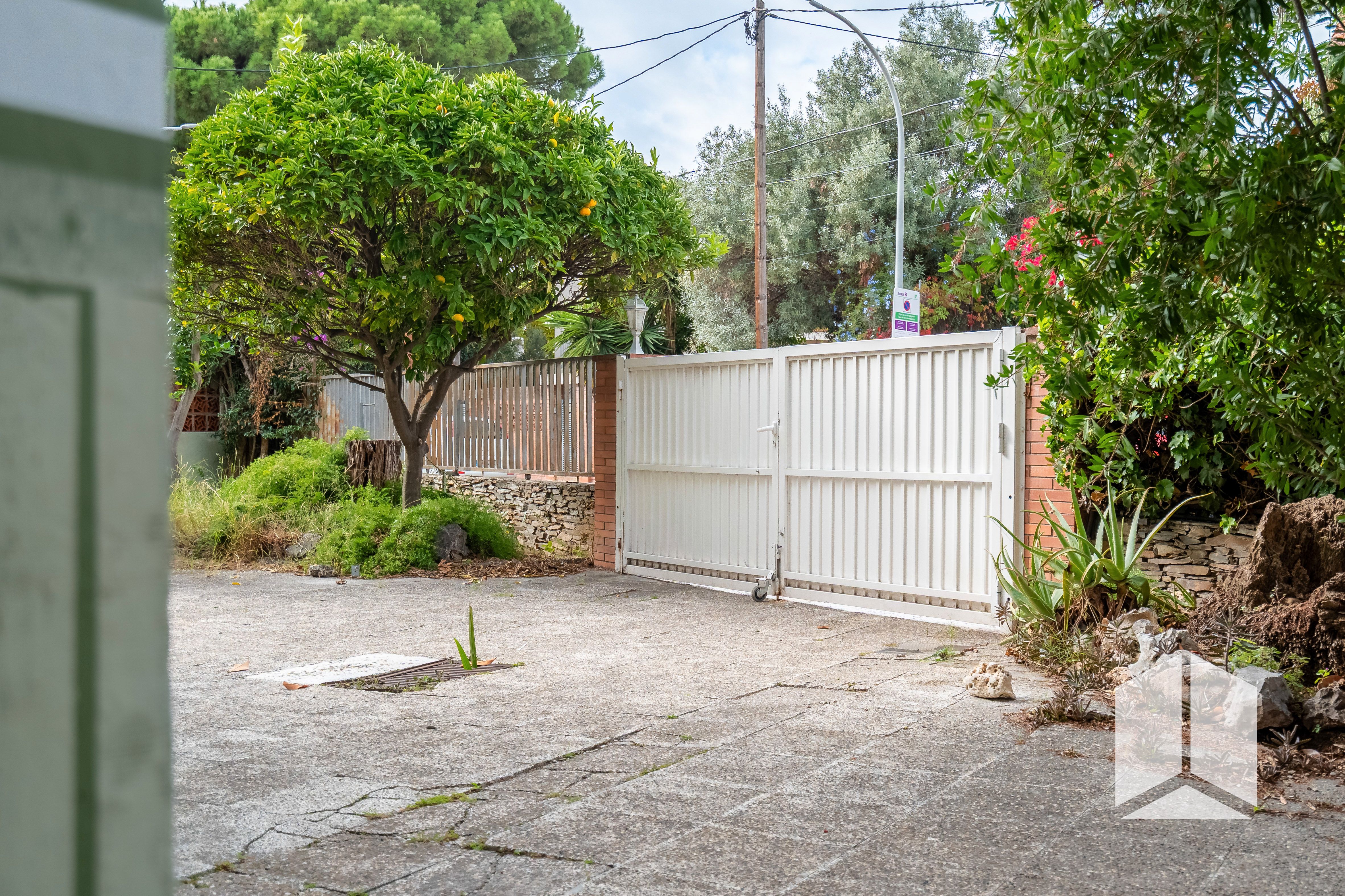 Exterior view of Flat for sale in Castelldefels  with Air Conditioner, Terrace and Storage room