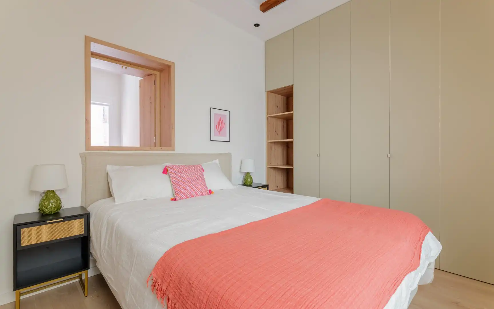 Bedroom of Flat for rent in Madrid  with Heating and Furnished