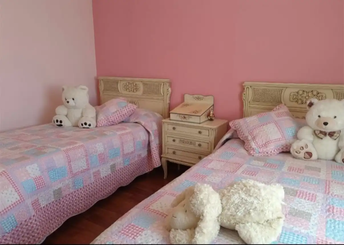 Dormitori de Casa o xalet en venda en Mansilla Mayor amb Aire condicionat, Jardí privat i Parquet
