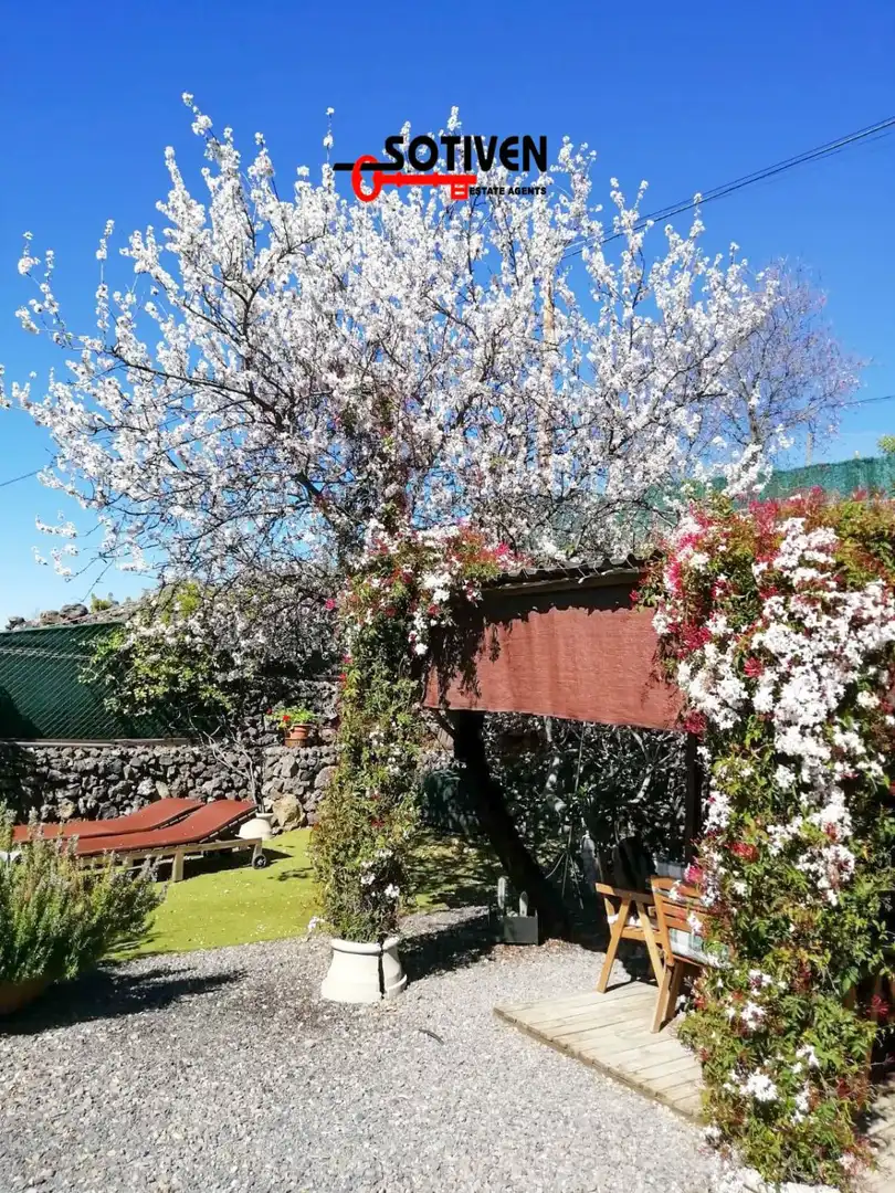 Casa rústica amb jardí en venda a Guía de Isora interior, imagen 3