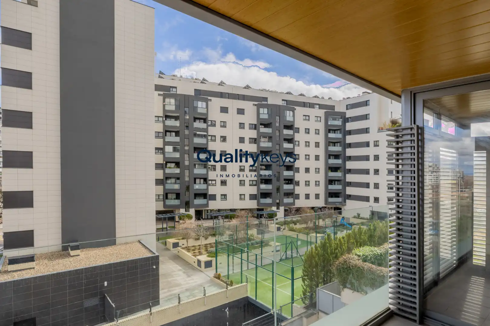 Außenansicht von Wohnung zum Verkauf in Madrid mit Klimaanlage, Heizung und Parkett