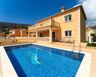 Vista exterior de Casa o xalet de lloguer en Calpe / Calp amb Aire condicionat, Terrassa i Piscina