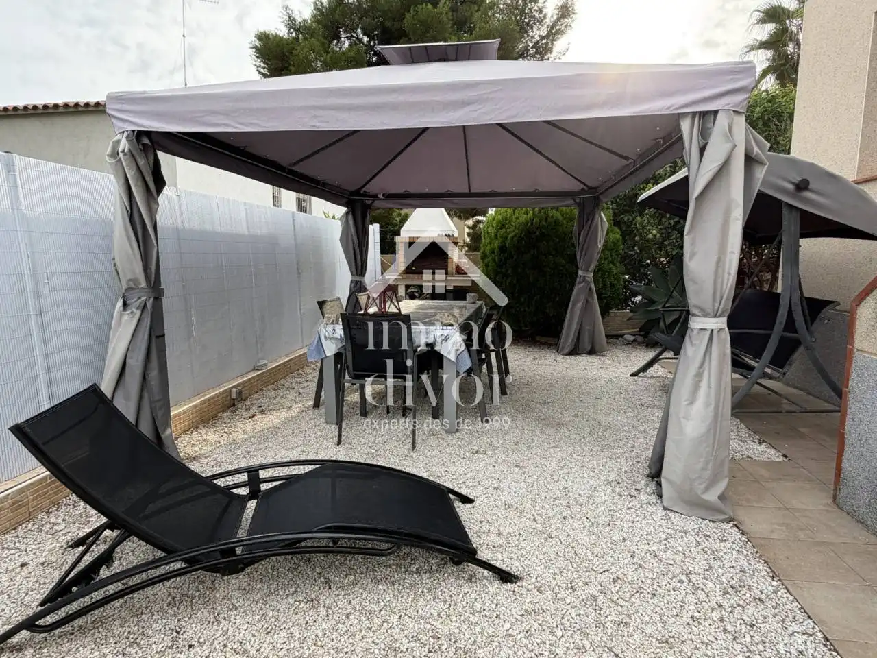 Casa aparellada amb jardí en venda a Calle Barcelona, imagen 35