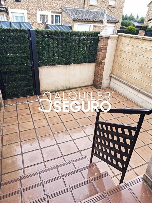 Terrassa de Casa o xalet de lloguer en Loeches amb Calefacció i Terrassa