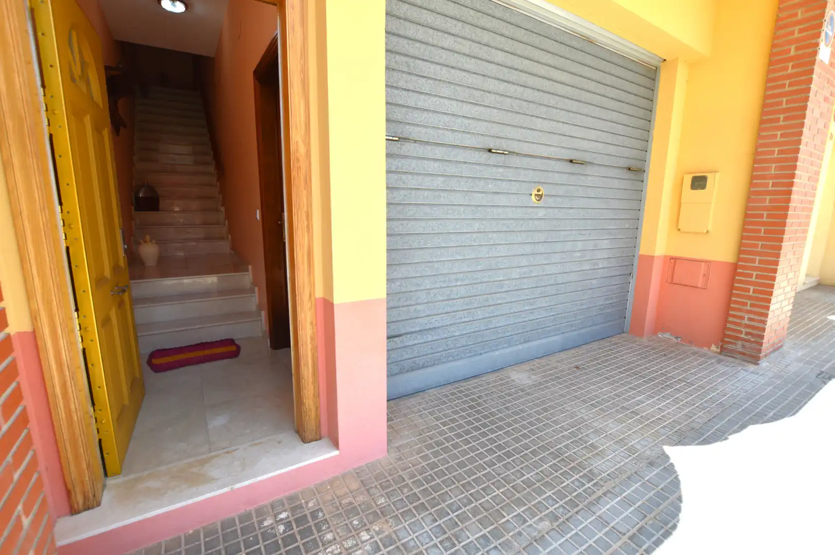 Casa adosada en venda en Cubelles amb Calefacció, Terrassa i Forn