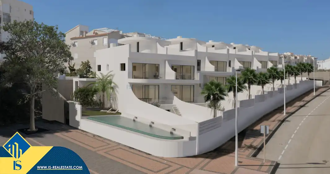 Apartment mit Pool zum Verkauf in La Mata