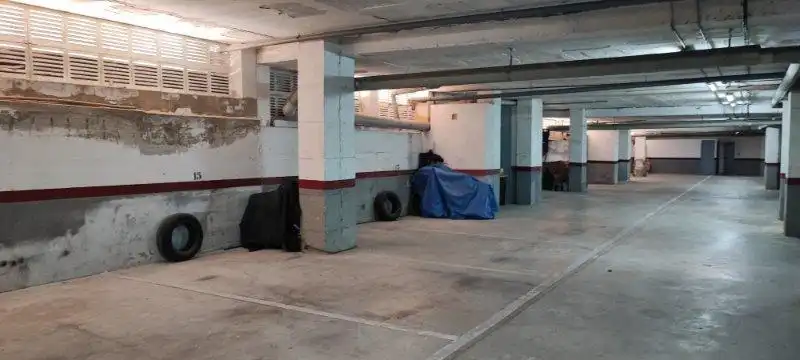 Garaje en venta en El Francàs