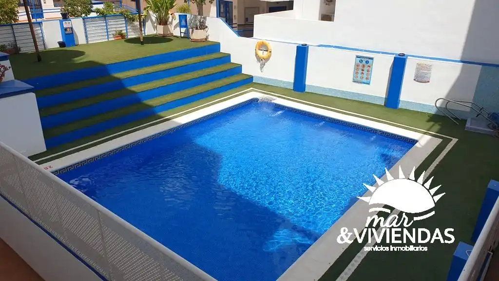 Piscina de Apartament en venda en Garrucha amb Aire condicionat, Calefacció i Terrassa