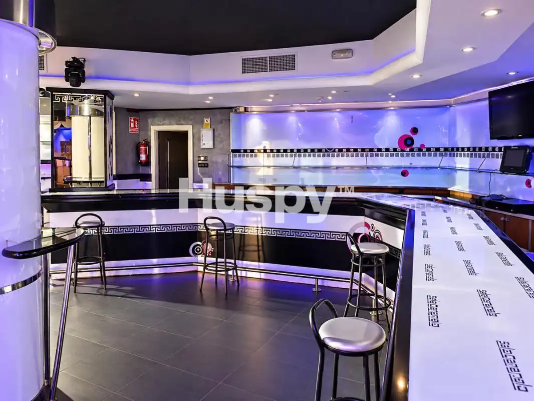 Local comercial en venta en Avenida del Puerto Deportivo, imagen 5