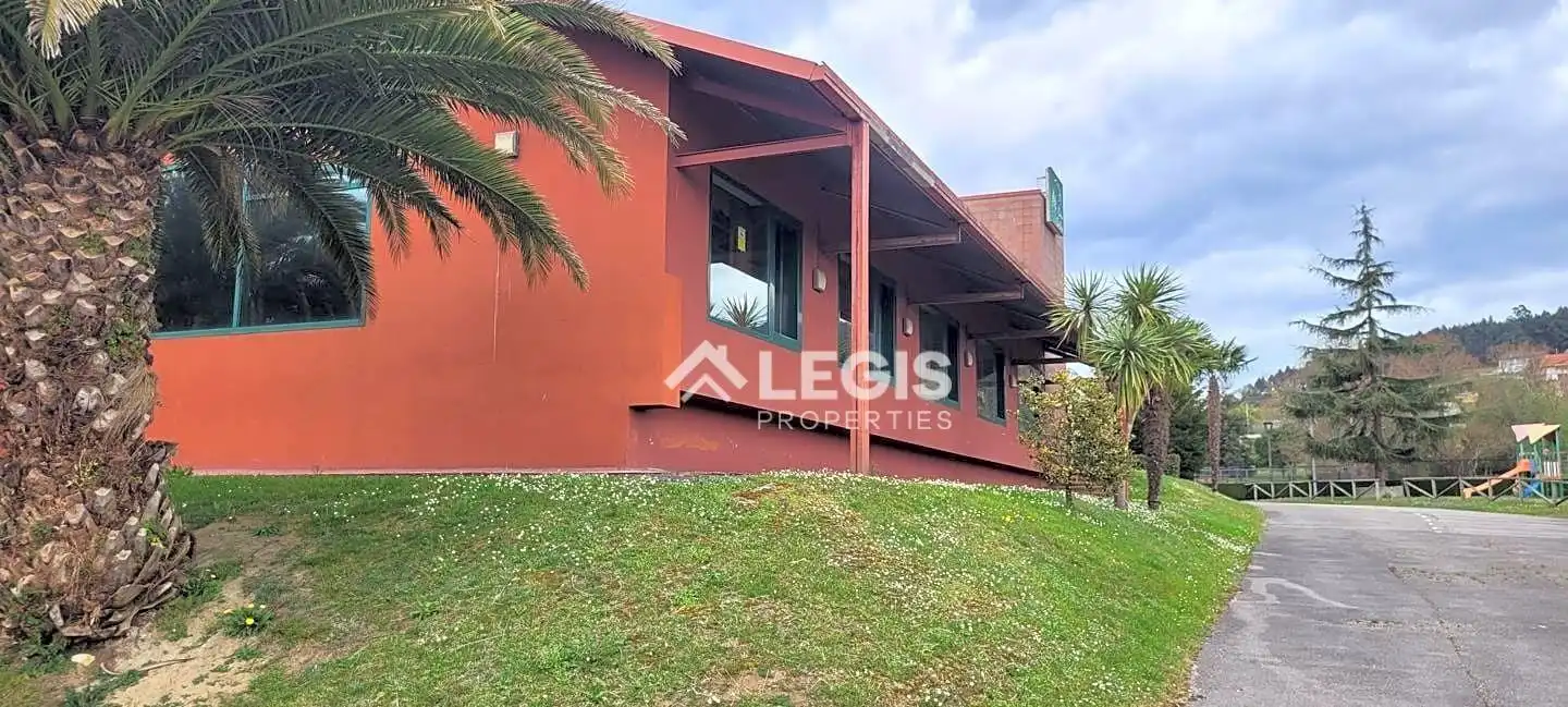 Vista exterior de Edificio en venta en Llanera