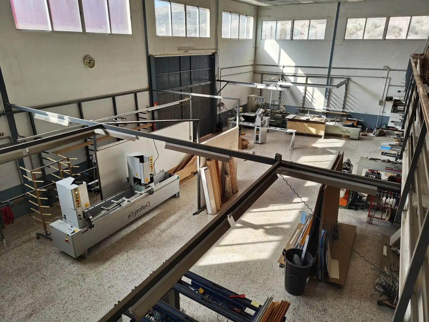 Nau industrial de lloguer en Elda