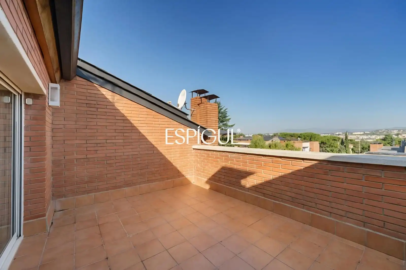Terraza de Casa adosada en venta en Sant Cugat del Vallès con Aire acondicionado, Calefacción y Terraza