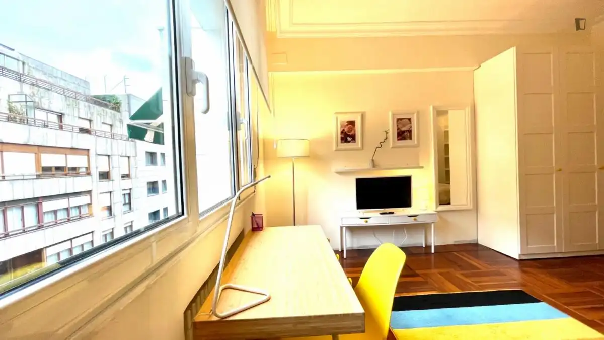 Room in Sabino Arana - Jesuitas