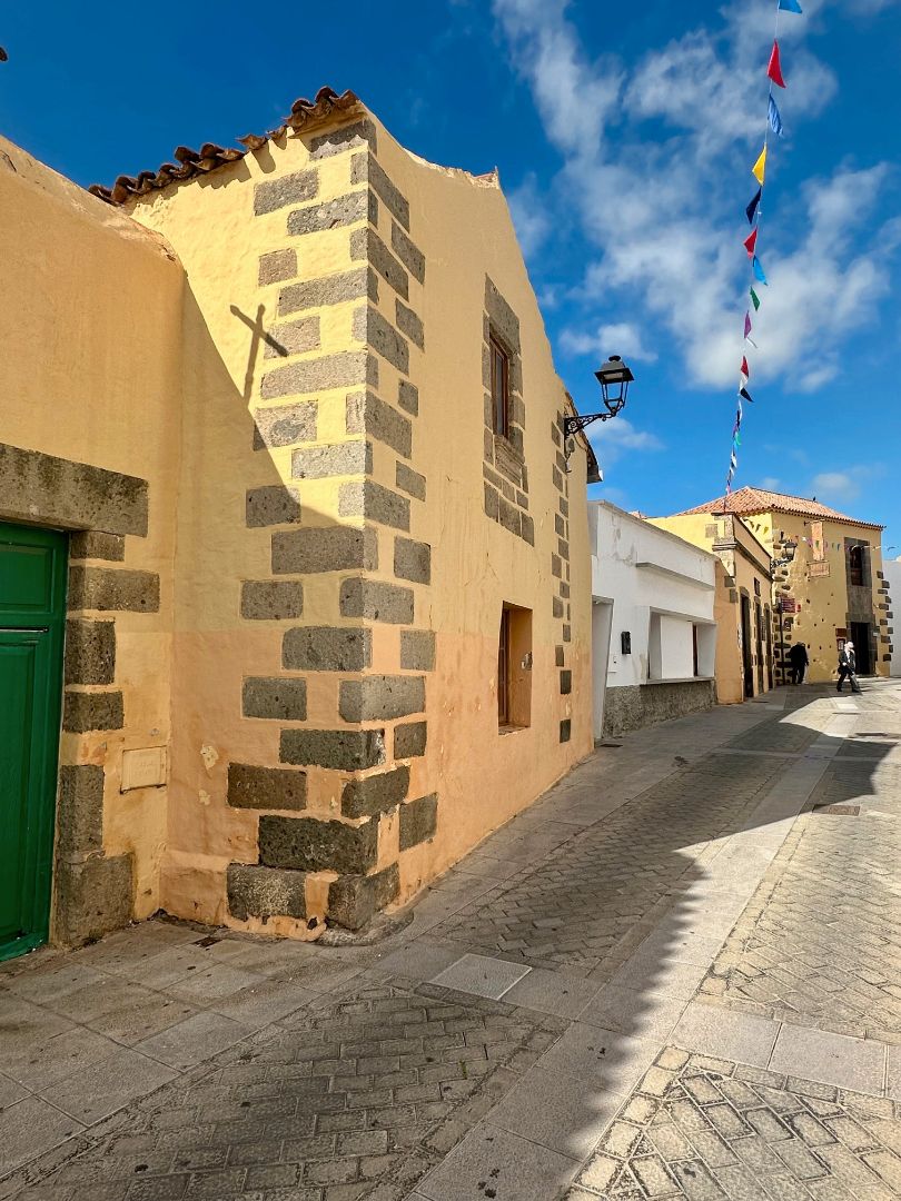 Exterior view of Houses for sale in Agüimes  with Terrace, Storage room and Balcony