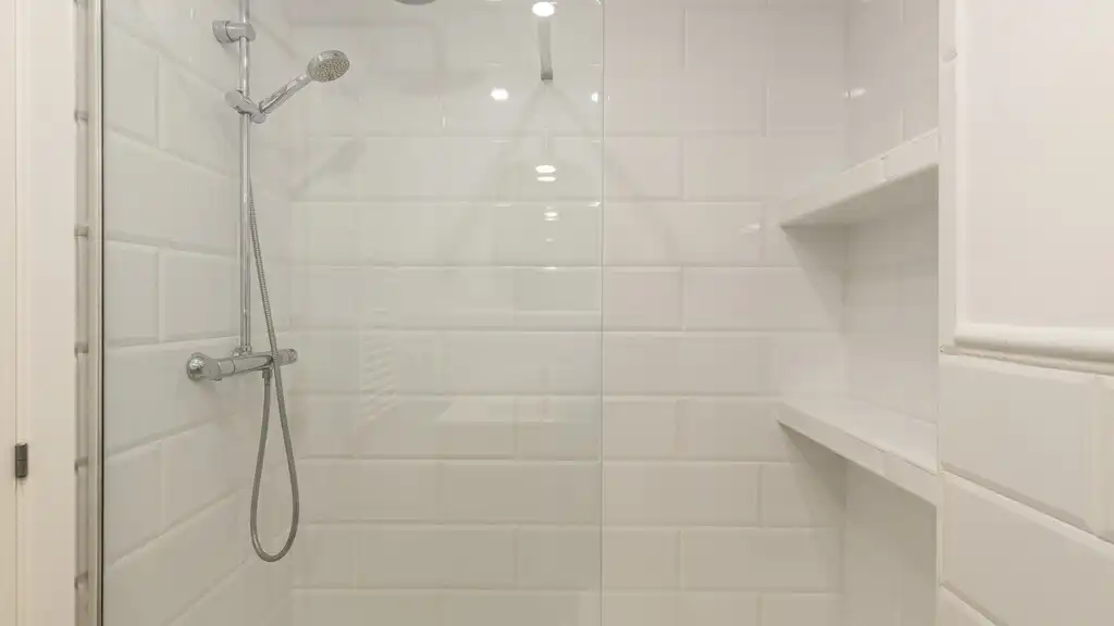 Baño de Apartamento en venta en Barcelona con Aire acondicionado, Parquet y Balcón