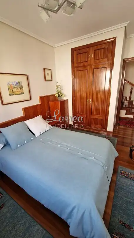 Schlafzimmer von Einfamilien-Reihenhaus zum Verkauf in Igorre mit Heizung, Privatgarten und Terrasse