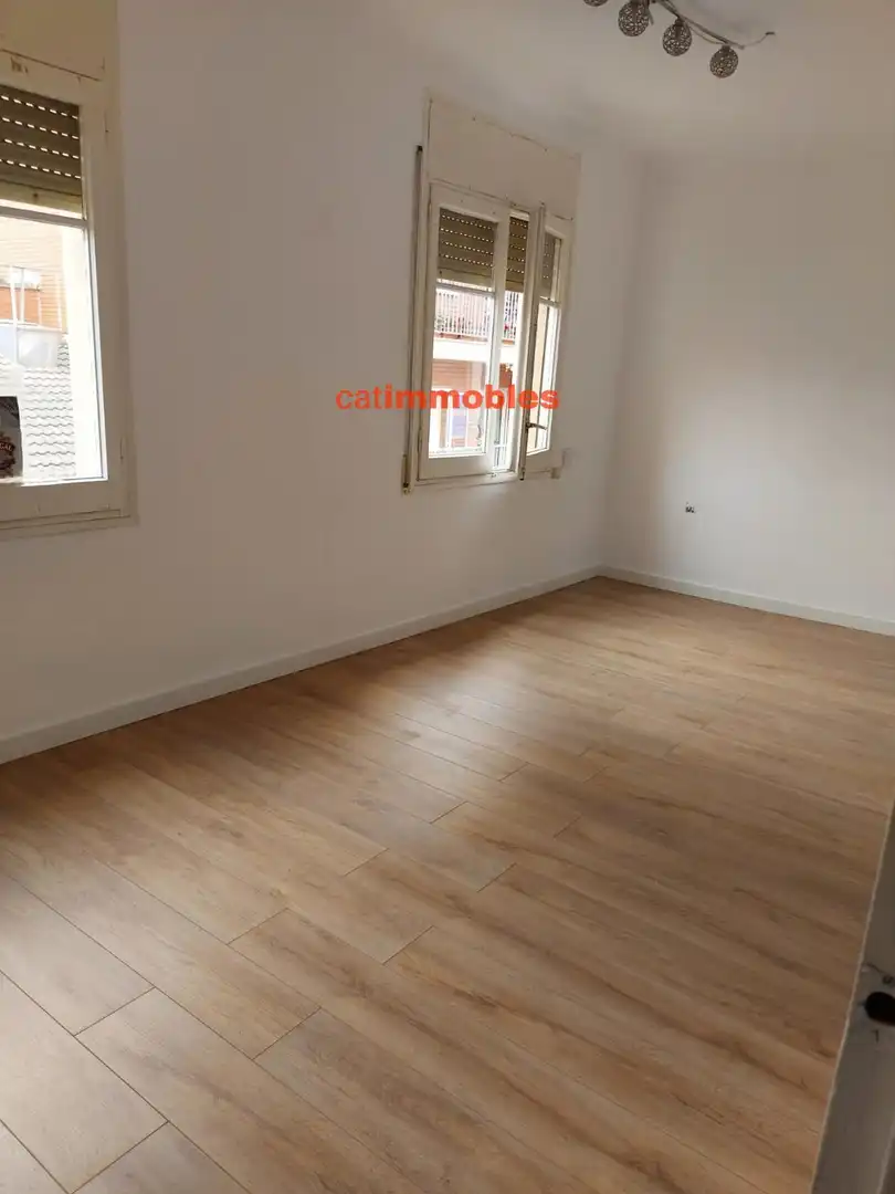 Dormitori de Edifici en venda en L'Hospitalet de Llobregat