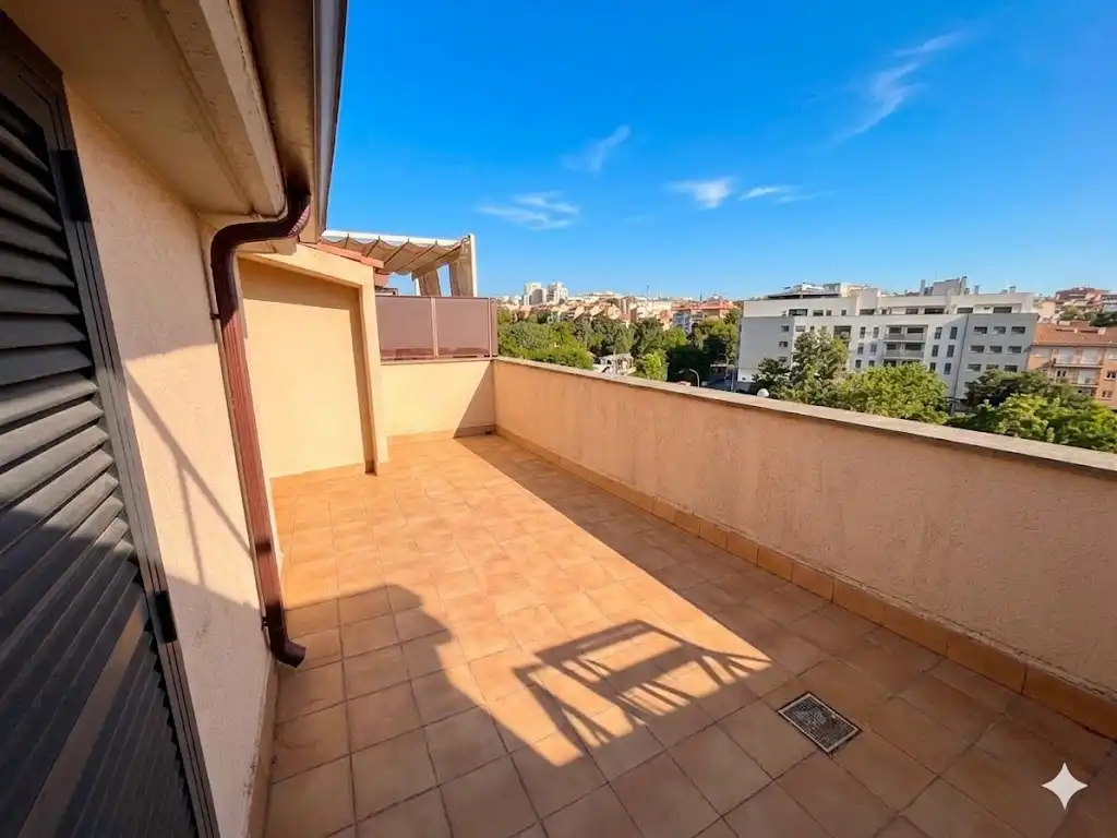 Terrasse von Maisonette zum Verkauf in Terrassa mit Heizung, Parkett und Terrasse