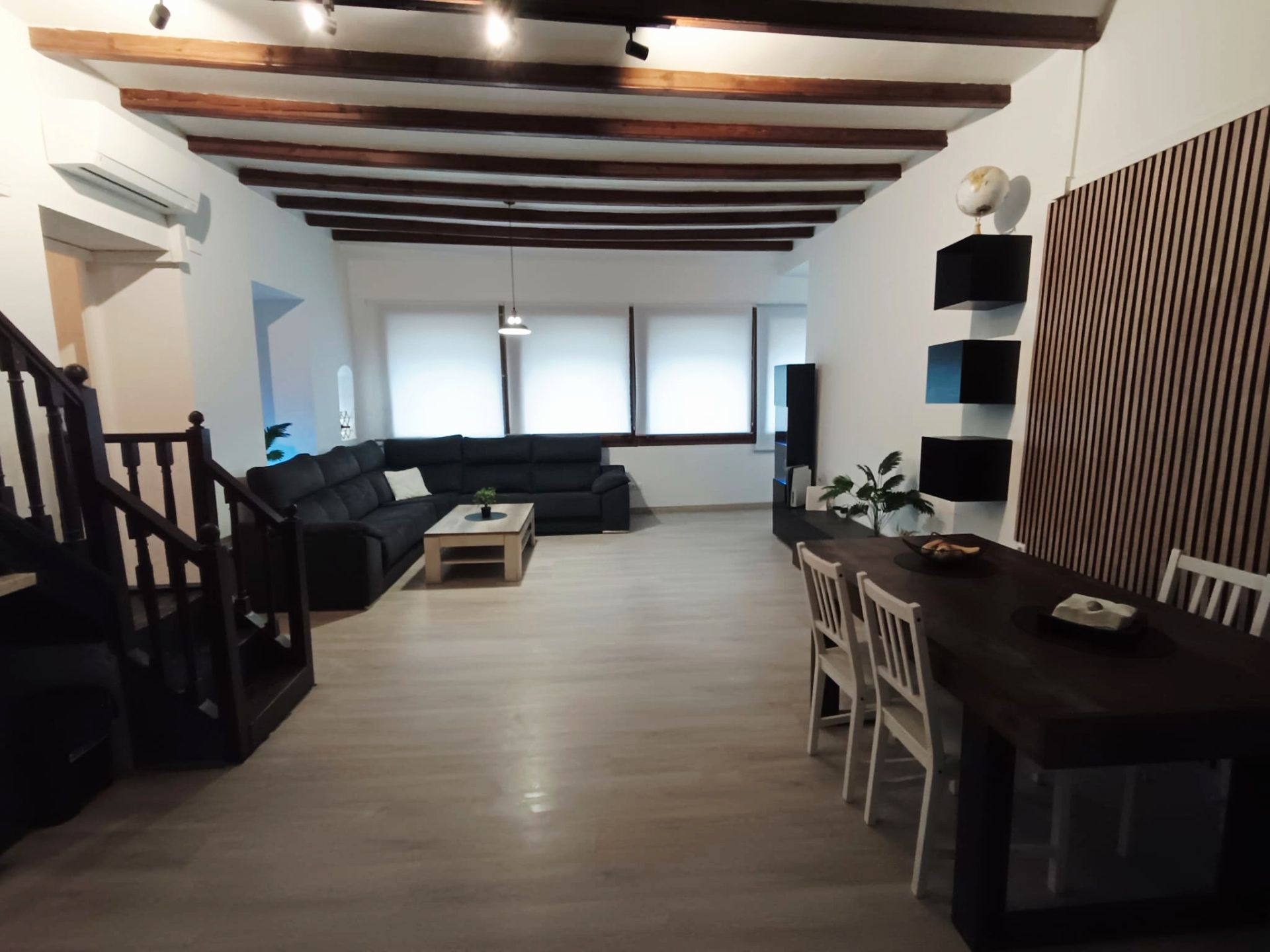 Sala de estar de Ático en venta en Piera con Calefacción, Parquet y Amueblado