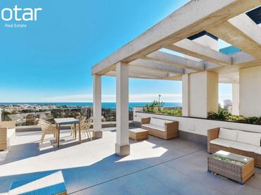 Apartamento con piscina en venta en Residencial Seagardens - Campoamor