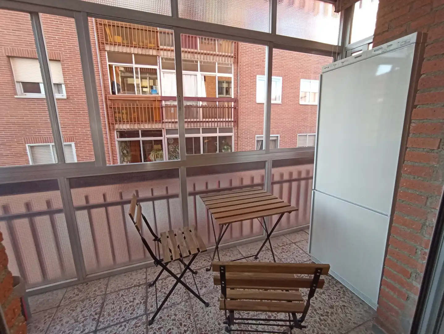 Room in Calle Hornos Caleros, Estación