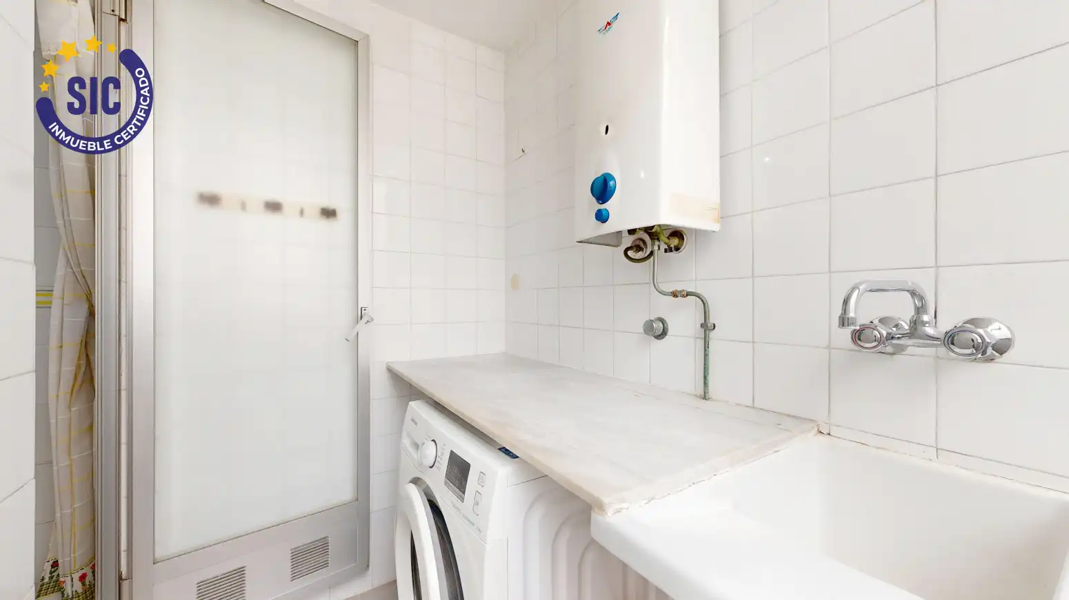 Bathroom of Flat for sale in Torrent  with Balcony