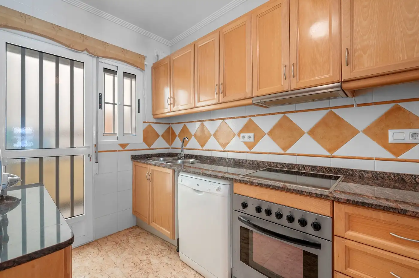 Villa mit Terrasse zum Verkauf in El Raso, imagen 10