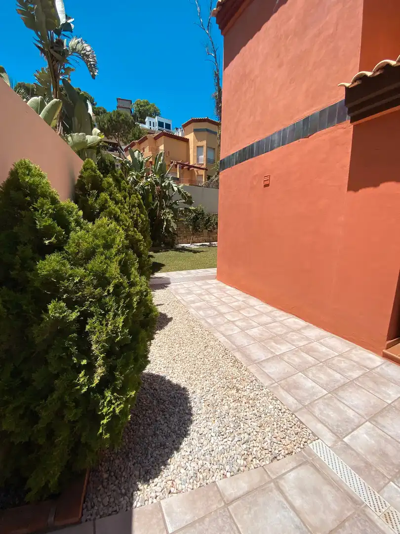 Jardín de Casa adosada en venta en Torremolinos con Aire acondicionado, Jardín privado y Terraza