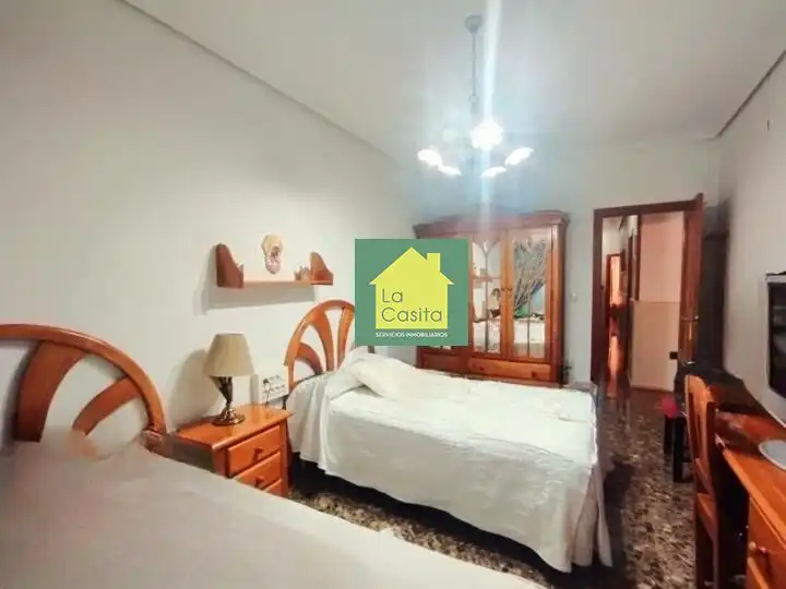 Habitación de Piso en venta en Albacete con Jardín privado, Terraza y Trastero