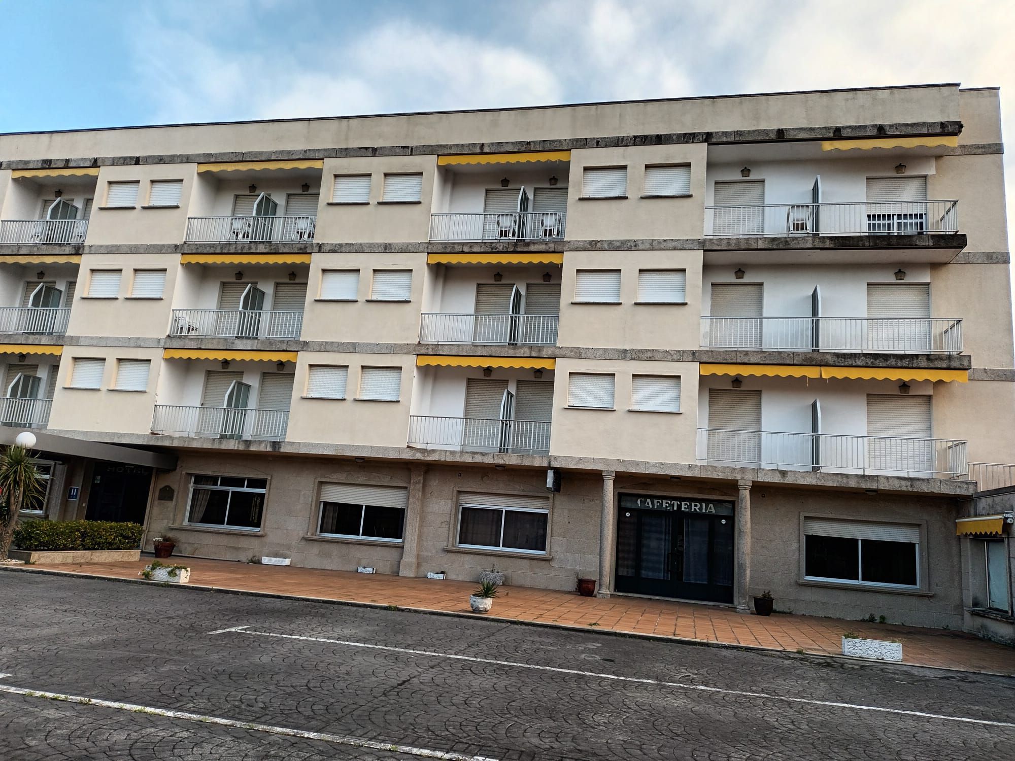Building for sale in Noalla