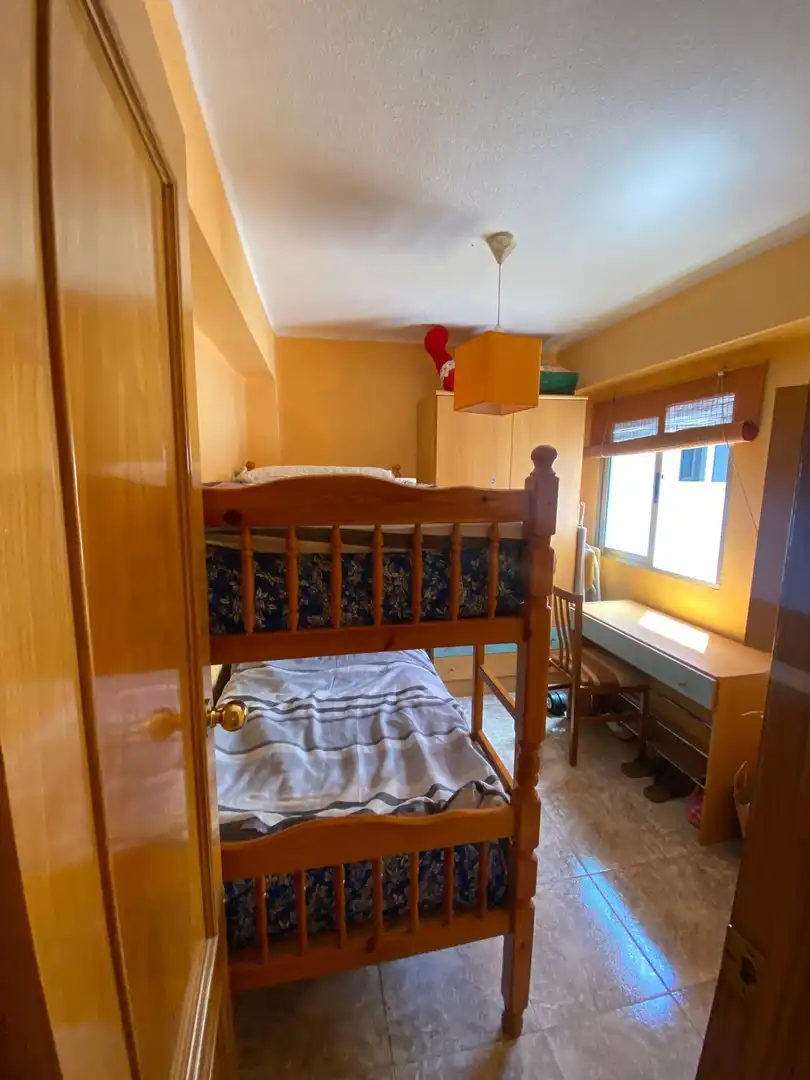 Bedroom of Flat for rent in Granada  with Air Conditioner, Heating and Furnished