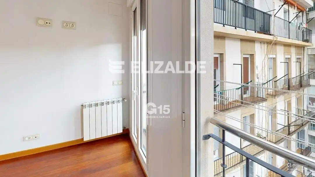 Piso en venta en Euskal Herria Kalea, Parte Vieja