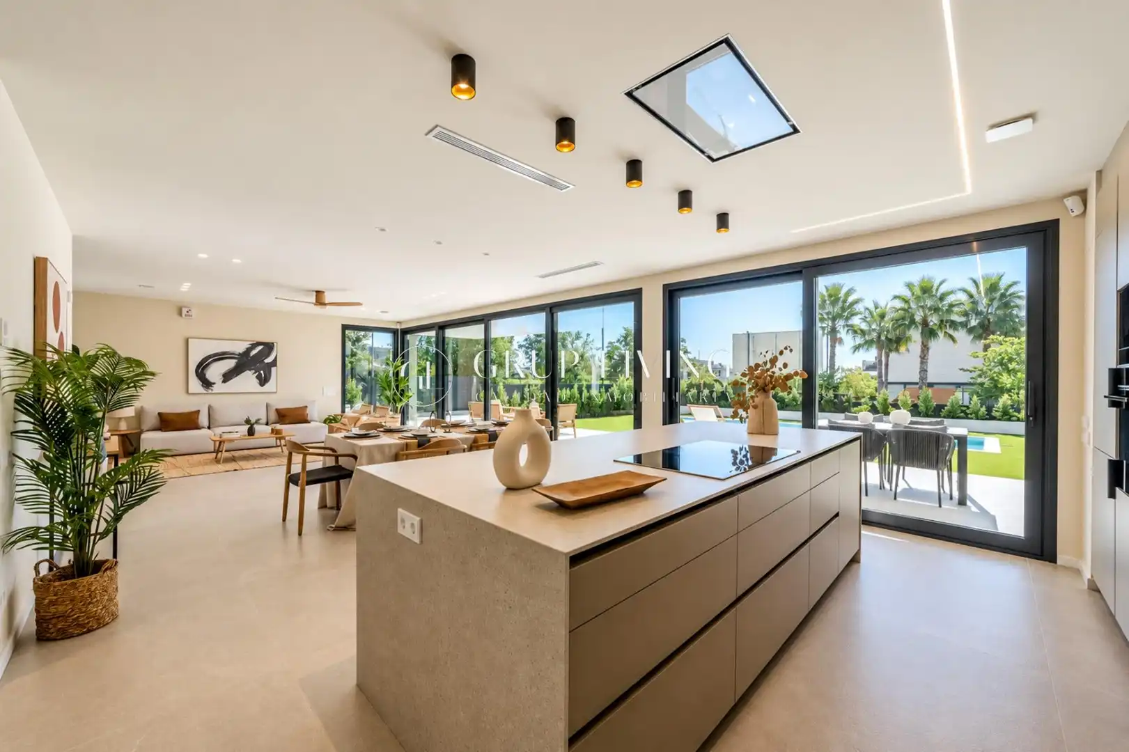 Casa con piscina en venta en Carrer Pepe de Garraf, imagen 14