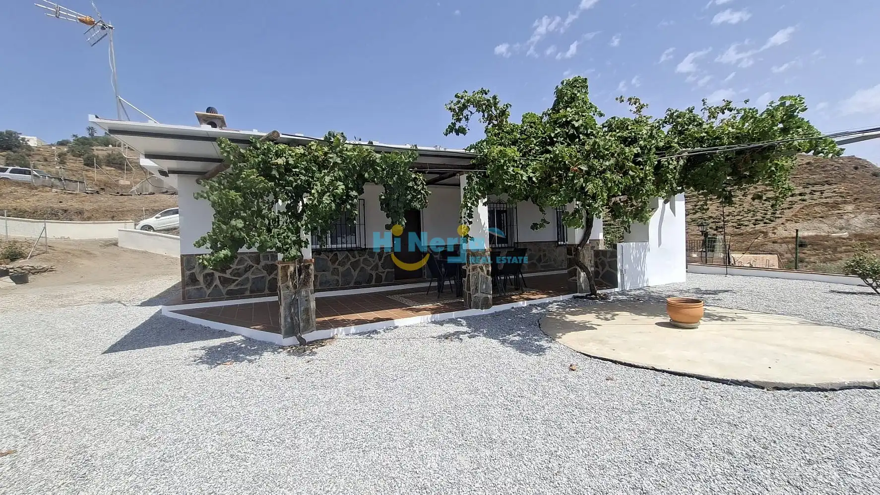 Vista exterior de Casa o chalet de alquiler en Vélez-Málaga con Terraza, Amueblado y Horno